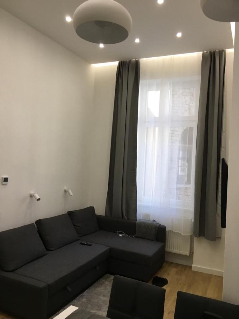 Colton Paulay Apartment Budapest