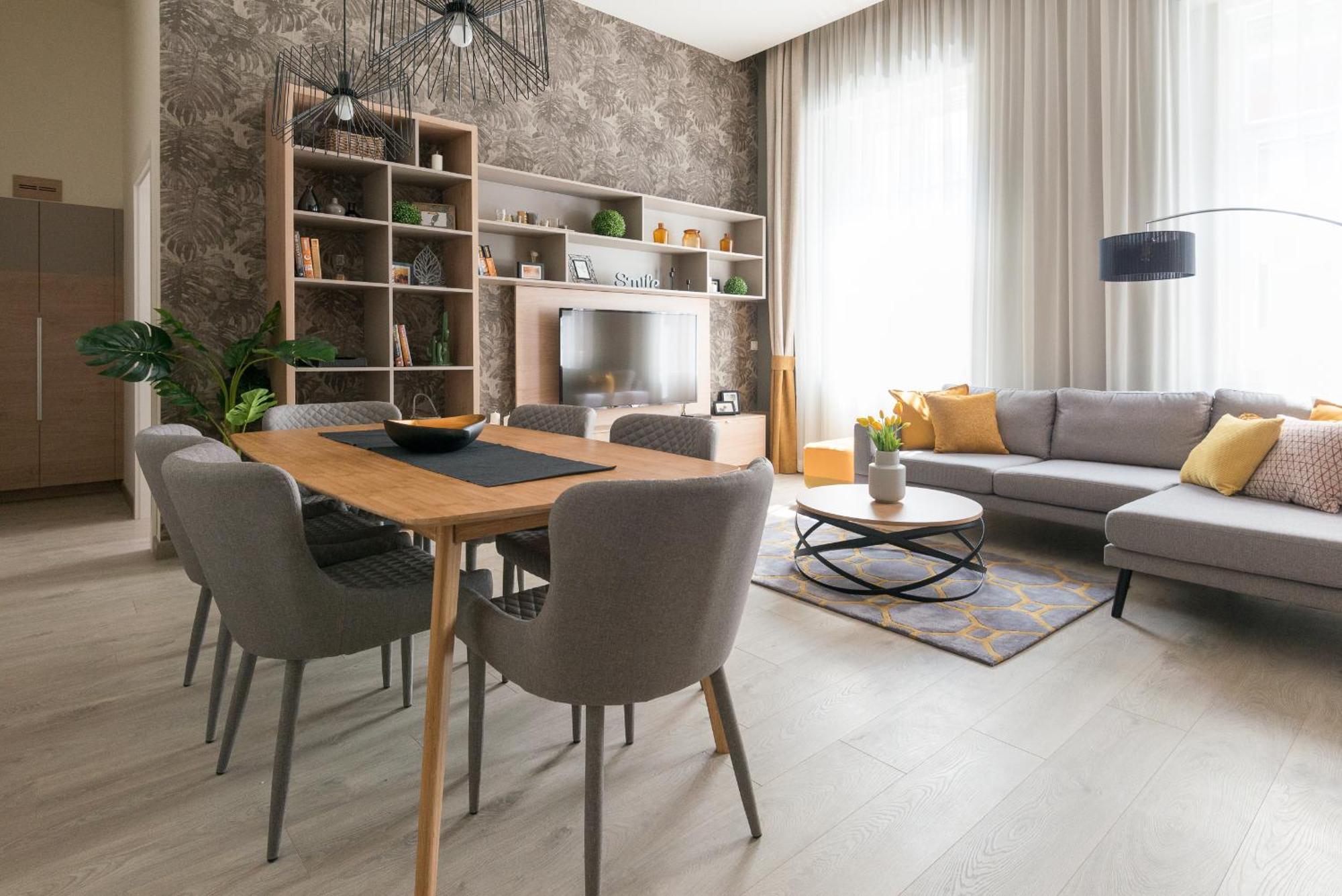 Apartment Colton Paulay *